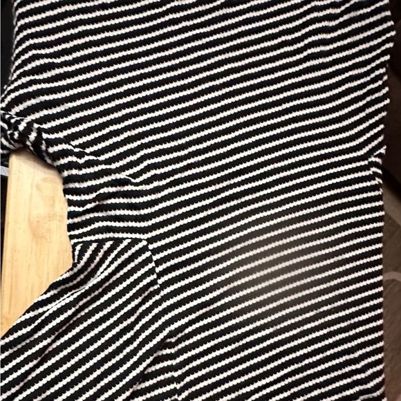 Short sleeve top - Picture 7 of 7